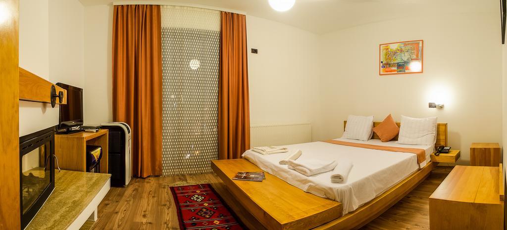 Hotel Prizreni Habitación foto